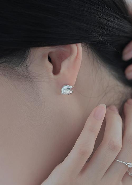 shell one touch earring